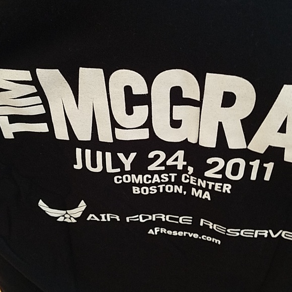 Tim McGraw Concert T Shirt Medium Boston - Picture 6 of 8